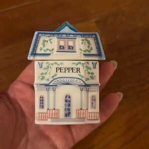 LENOX SPICE VILLAGE Vintage 1989 Pepper Spice Jar Never Used